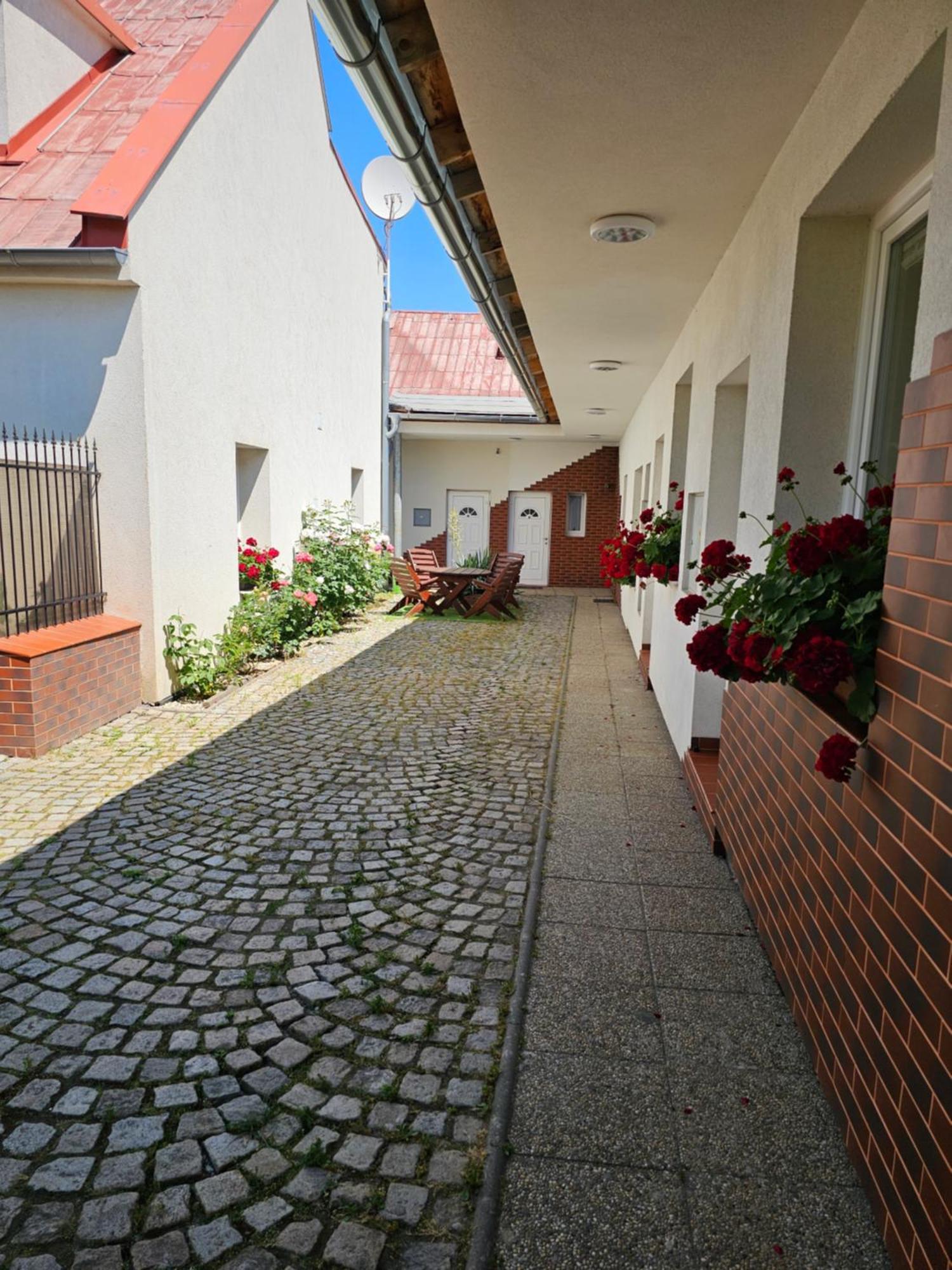Olomouc New2アパートメント エクステリア 写真